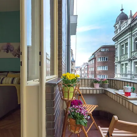 Central Apartments With Terrace Apartment Prag